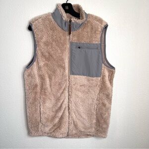 Charles River Apparel Men's Newport Fleece Vest Sand/Grey Size M